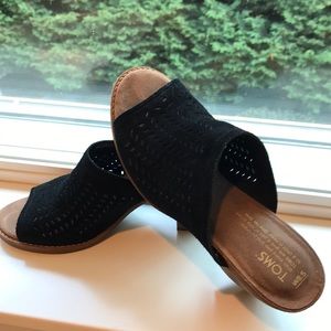Toms sandal